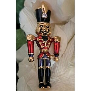 Christmas Nutcracker Enamel Vintage Gold Brooch Pin